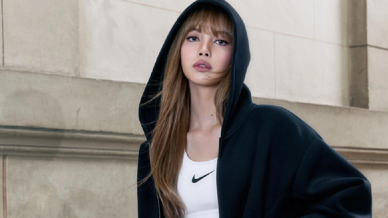 Lisa BLACKPINK tampil dalam kampanye Nike mengenakan Air Max 95
