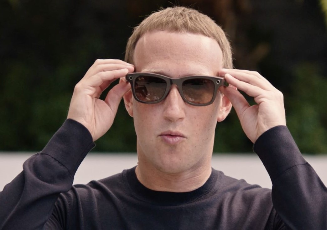 Mark Zuckerberg memprediksi kacamata AI jadi smartphone baru