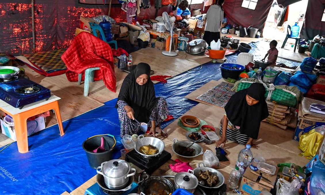 Pengungsi bencana di Sumatera menempati hunian sementara