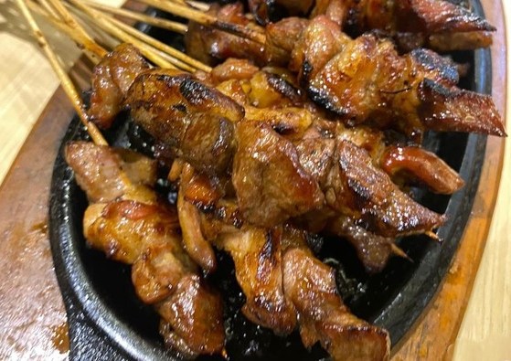 Cempe Lemu Tegal: Sate Kambing Muda Favorit Banyak Pejabat