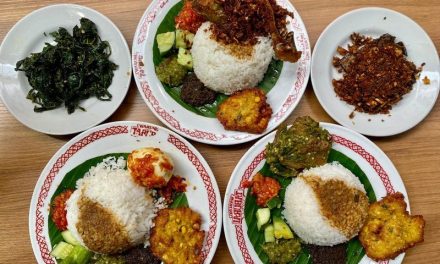 Restoran Padang Milik Artis yang Cocok Buat Bukber Ramadan