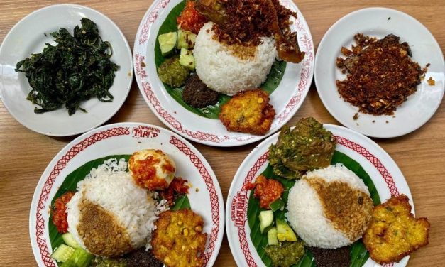 Restoran Padang Milik Artis yang Cocok Buat Bukber Ramadan