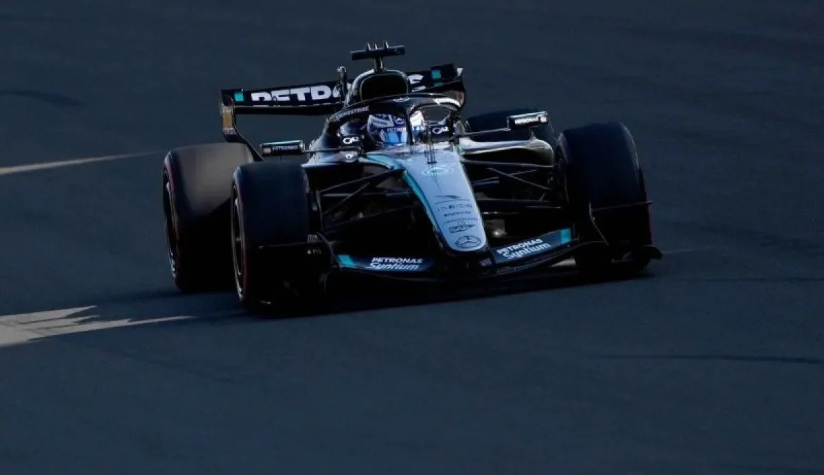 George Russell bersama Mercedes-AMG Petronas Formula One Team saat balapan Formula 1 musim terbaru