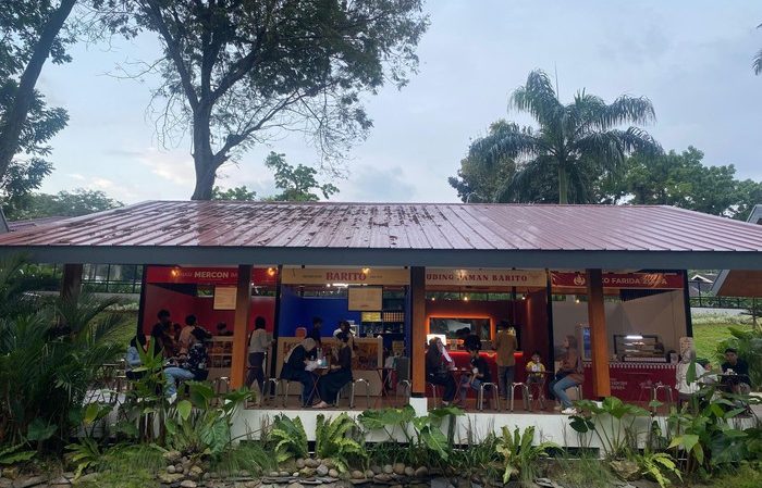 Kuliner Viral di Barito! 7 Jajanan Favorit di Taman Bendera Pusaka