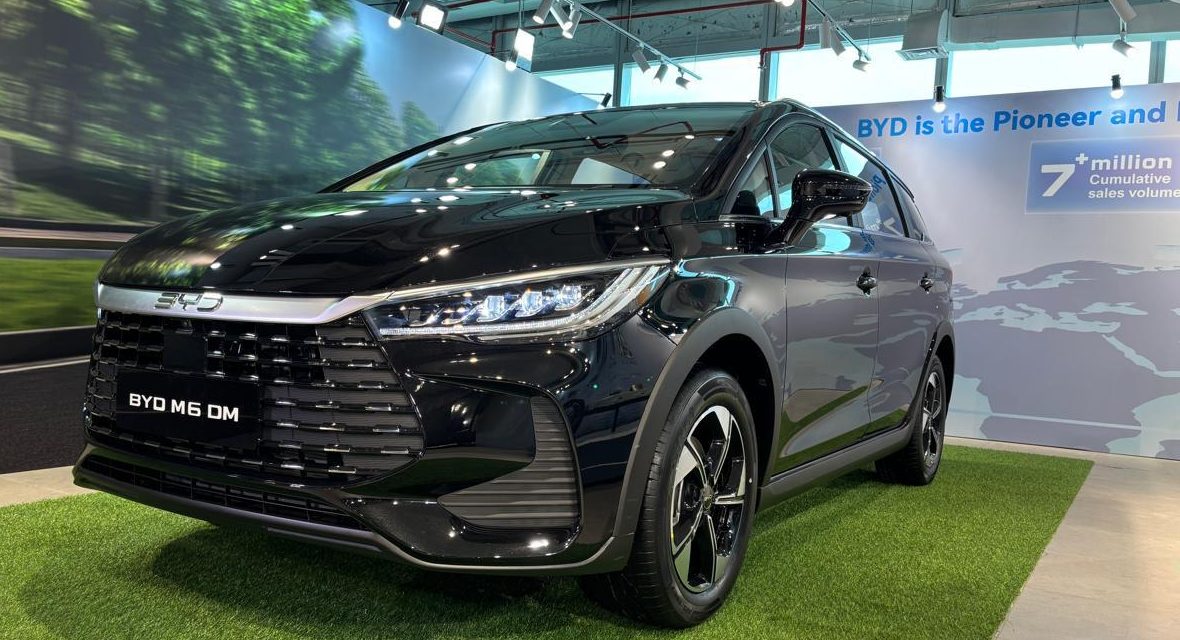 Teknologi Baru BYD M6 DM Bikin Mobil Hybrid Makin Efisien