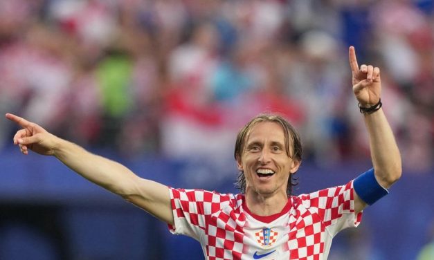 Luka Modric Ukir Rekor, Kroasia Lolos ke Babak 32 Besar