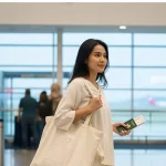 Outfit Bandara yang Tepat Bikin Perjalanan Makin Nyaman