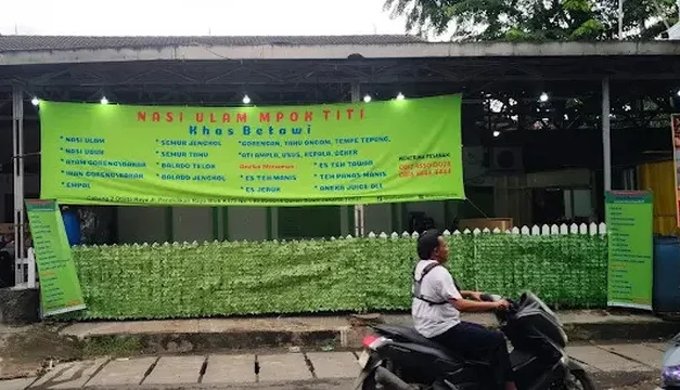 15 Tempat Nasi Ulam Legendaris di Jakarta yang Wajib Dicoba