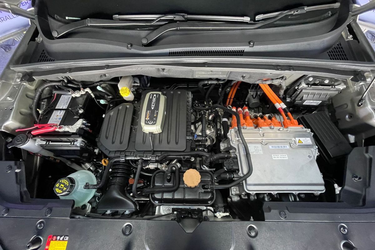 kesehatan baterai mobil hybrid