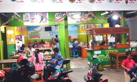 Bakso Pak Ndut Kediri Tetap Rp 2.000 Sejak 2011, Sehari Habiskan Satu Kuintal Daging