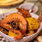 6 Tempat Makan Dekat Stasiun LRT Kelapa Gading, dari Seafood hingga Masakan Manado