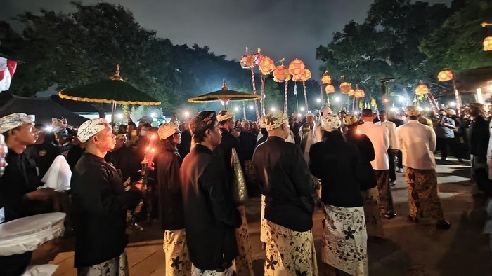 Panjang Jimat di Keraton Kasepuhan, Tradisi Maulid Sarat Simbol Kehidupan