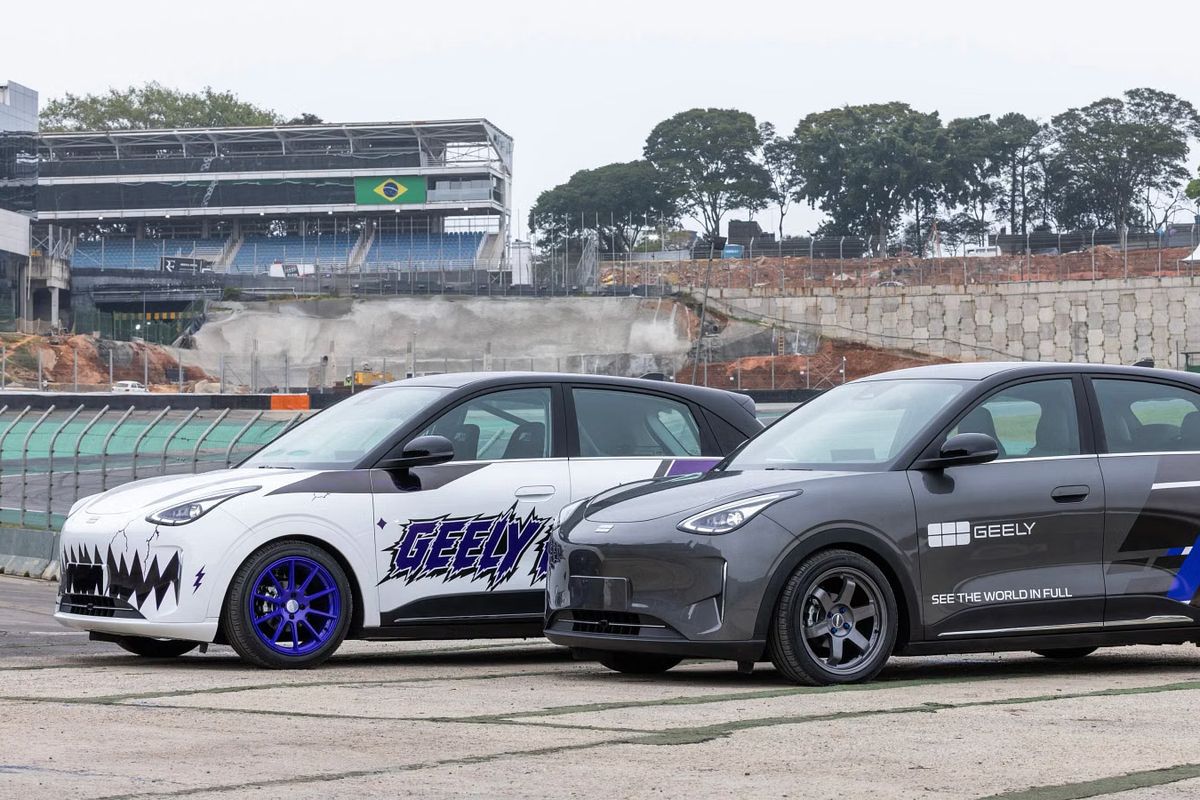 Geely EX2 Street dan Track