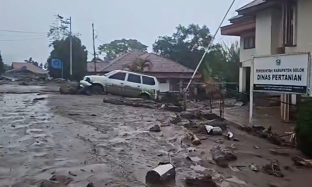 Banjir Bandang dan Longsor Solok Putus Akses Padang–Solok, 32 Warga Mengungsi