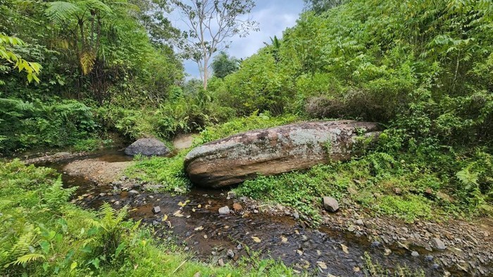 Legenda Batu Sawah Messawa